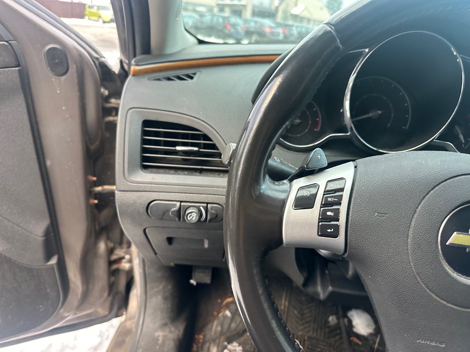 Chevrolet Malibu LT PLATINUM EDITION 2010-7