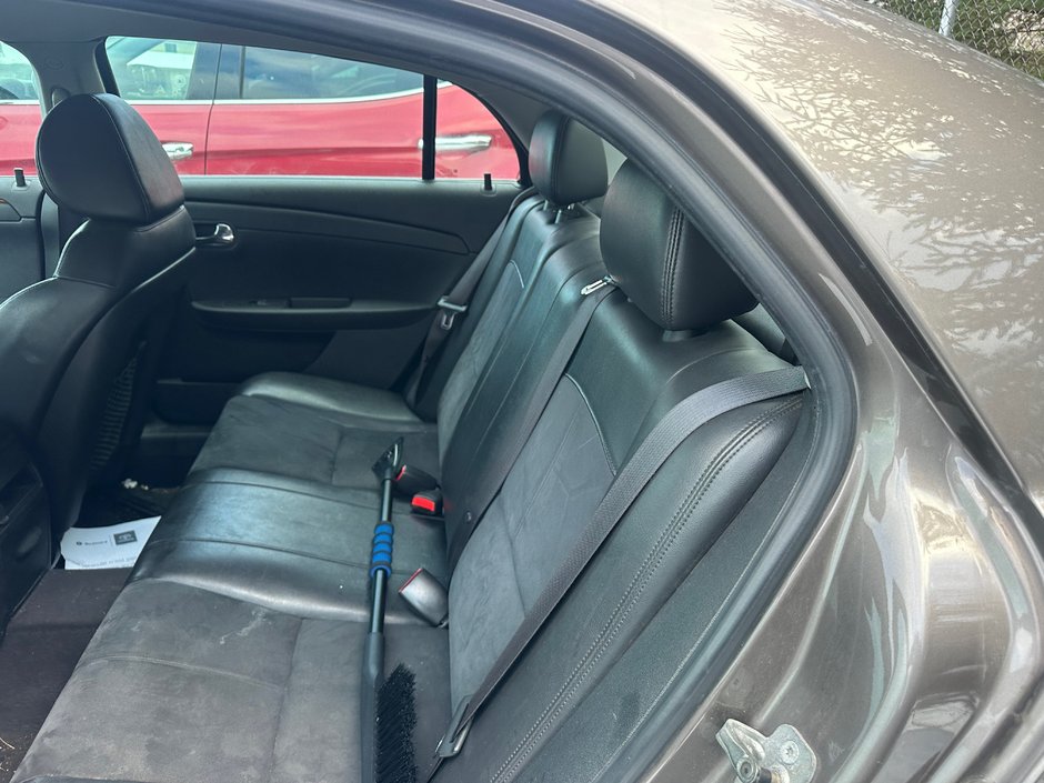 Chevrolet Malibu LT PLATINUM EDITION 2010-3