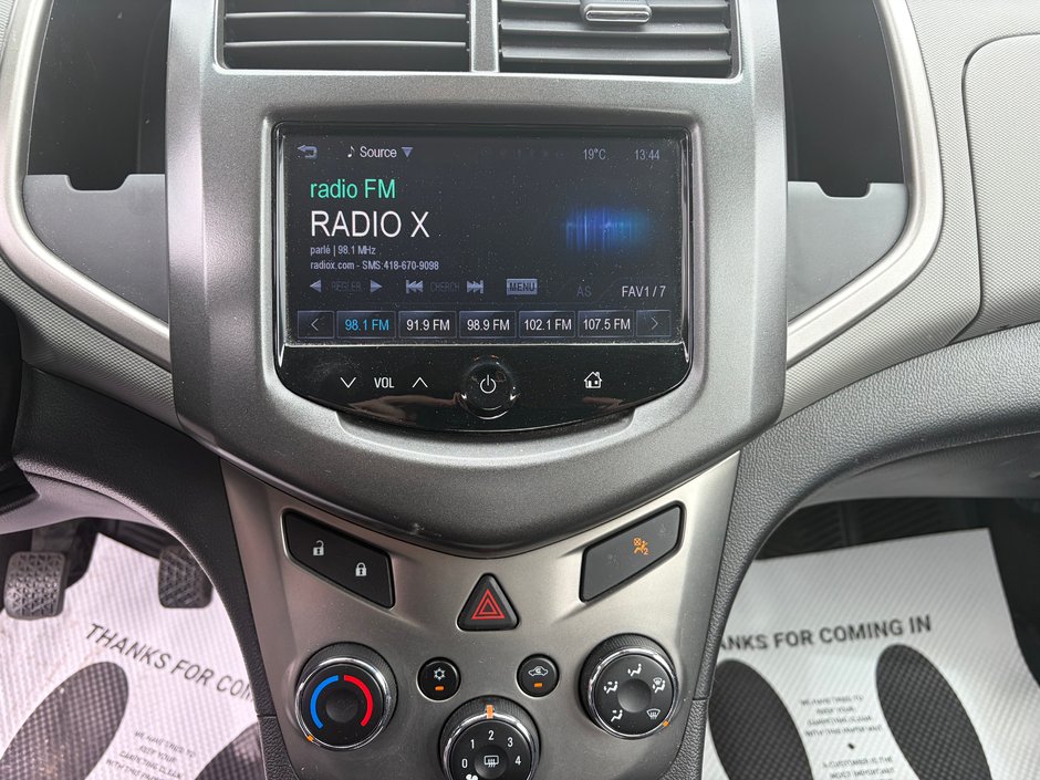 Chevrolet Sonic LT 2013-8