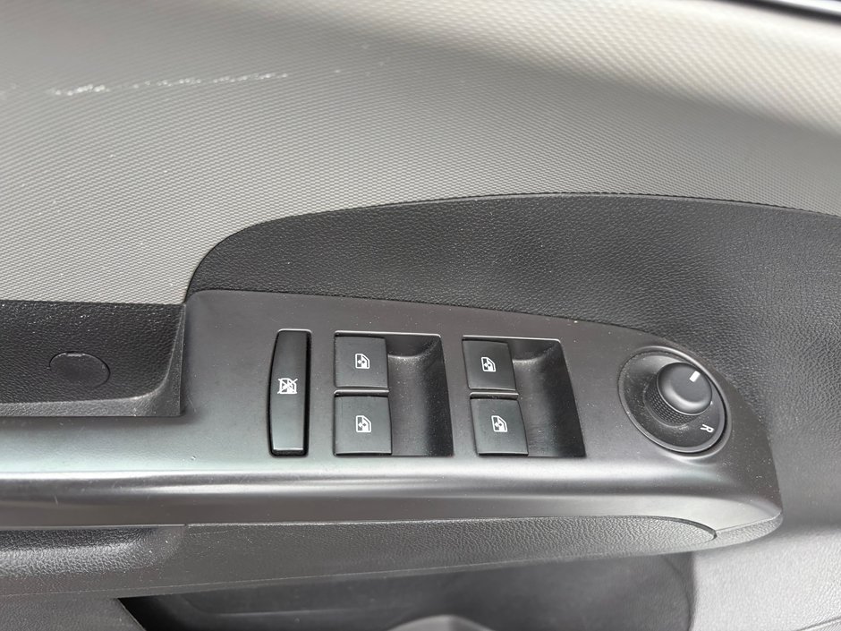 Chevrolet Sonic LT 2013-6