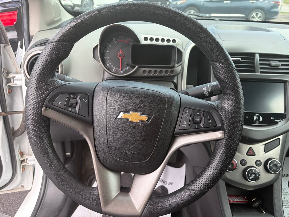Chevrolet Sonic LT 2013-7