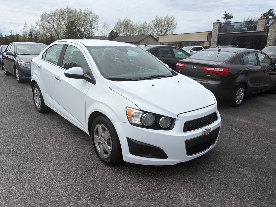Chevrolet Sonic LT 2013-0