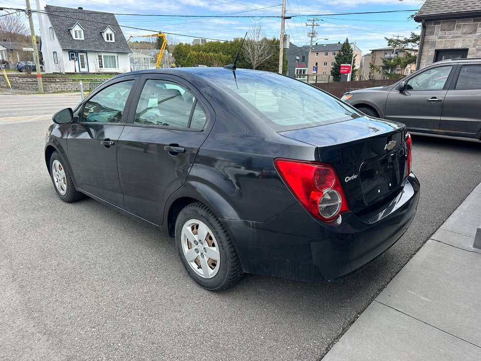 2013 Chevrolet Sonic LS-3