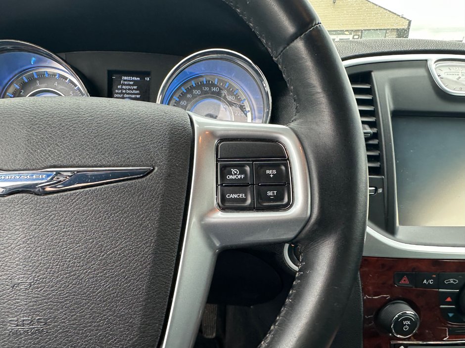 Chrysler 300 Touring 2012-10