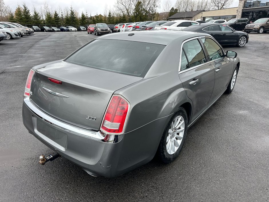 Chrysler 300 Touring 2012-3