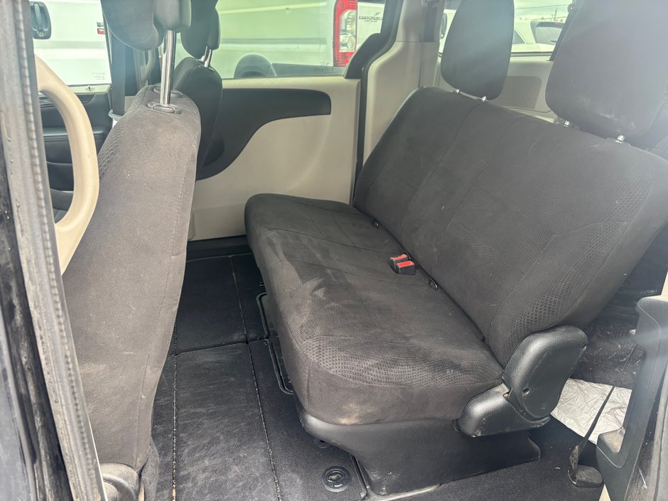 Dodge Grand Caravan SE 2013-6