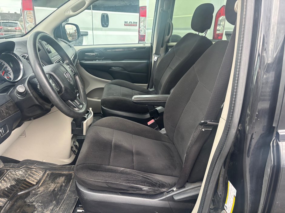 Dodge Grand Caravan SE 2013-5