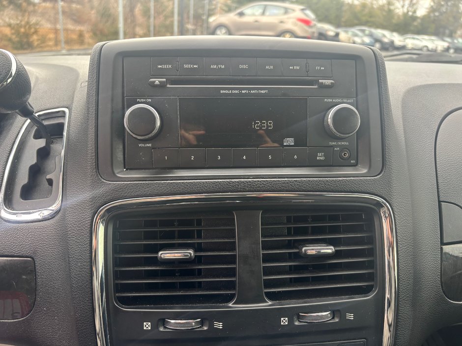 Dodge Grand Caravan SE 2013-10