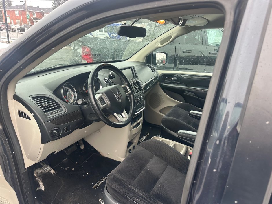Dodge Grand Caravan SXT 2014-10