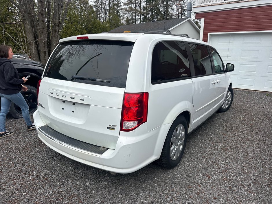 2014 Dodge Grand Caravan SXT-2
