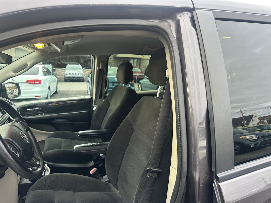 Dodge Grand Caravan SE 2016-7