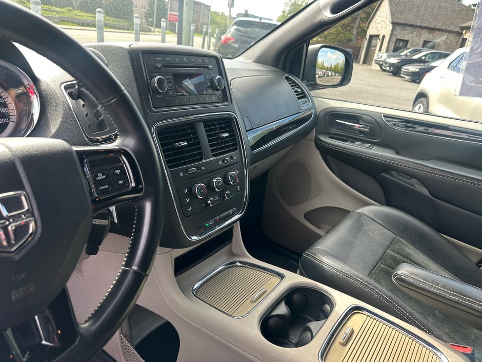 Dodge Grand Caravan SXT Premium Plus 2016-8