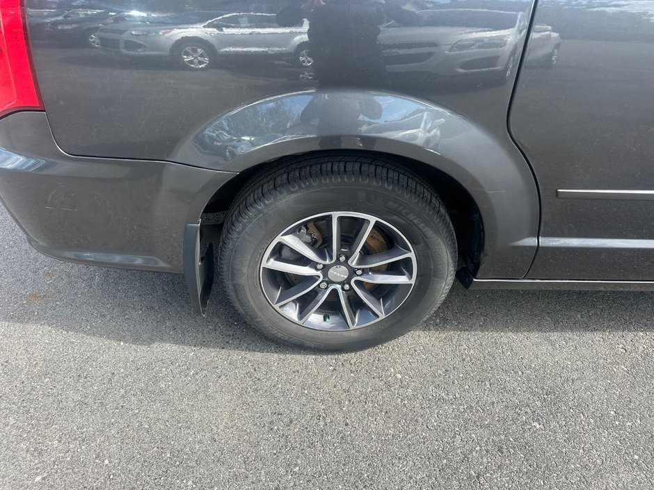 Dodge Grand Caravan SXT Premium Plus 2016-4