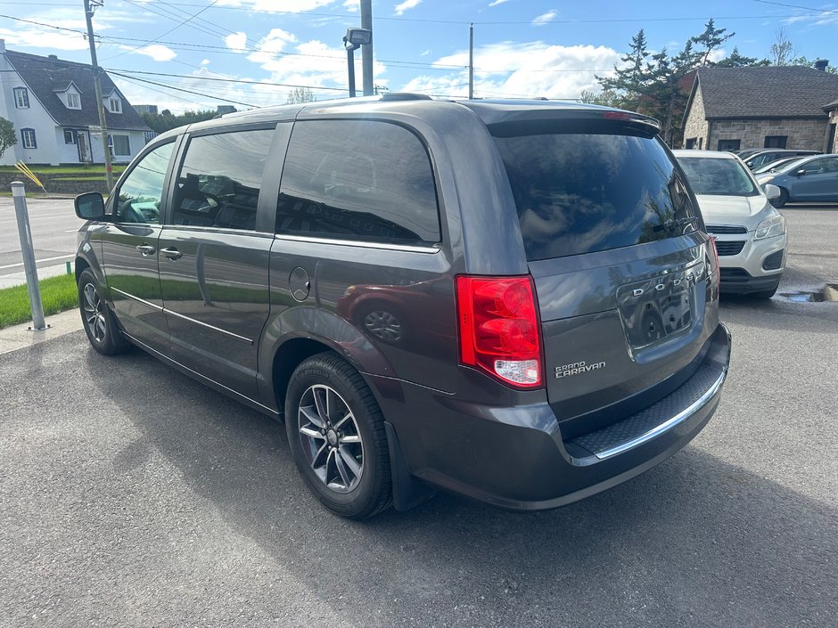 Dodge Grand Caravan SXT Premium Plus 2016-3