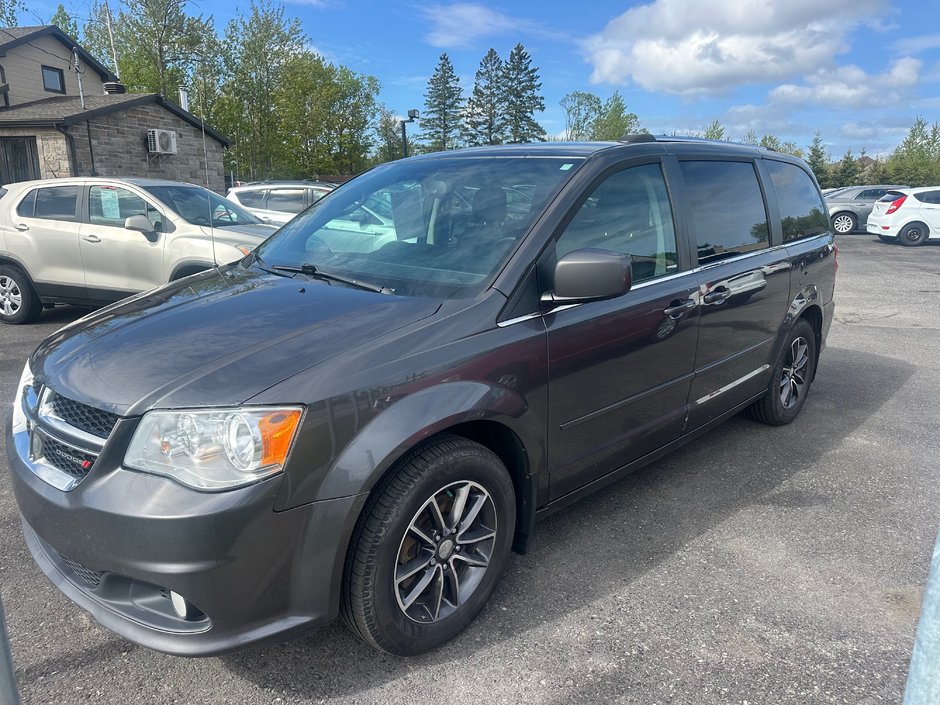 Dodge Grand Caravan SXT Premium Plus 2016-1