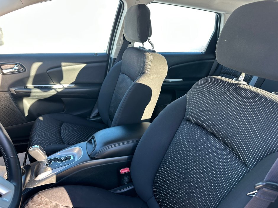 2015 Dodge Journey Canada Value Pkg-12