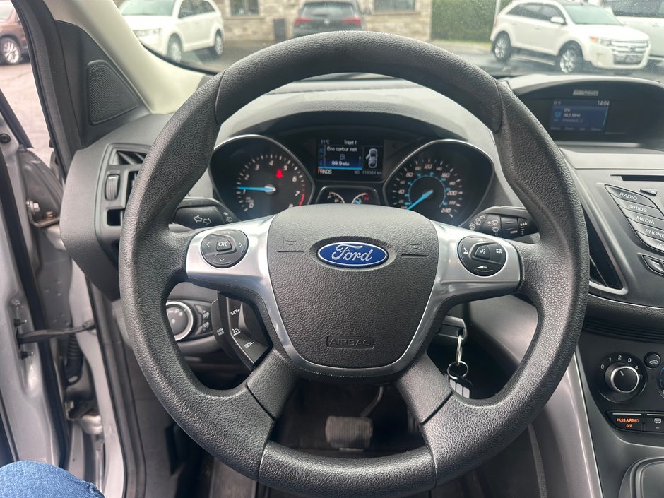 Ford Escape SE 2015-9