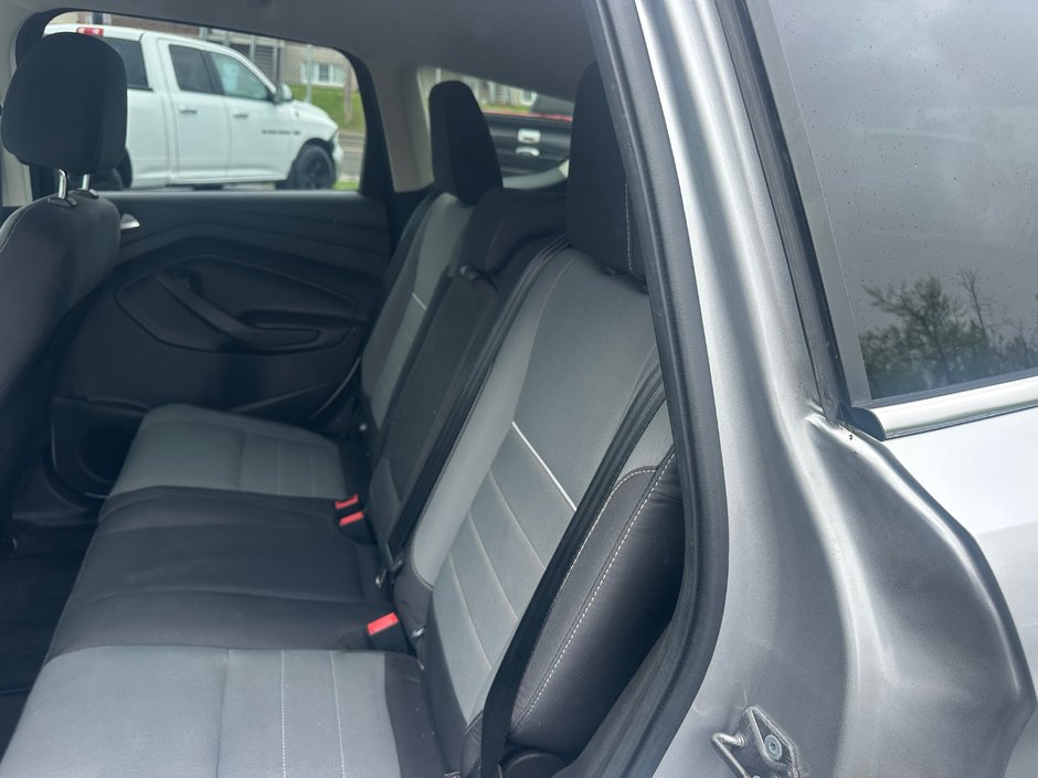 Ford Escape SE 2015-7