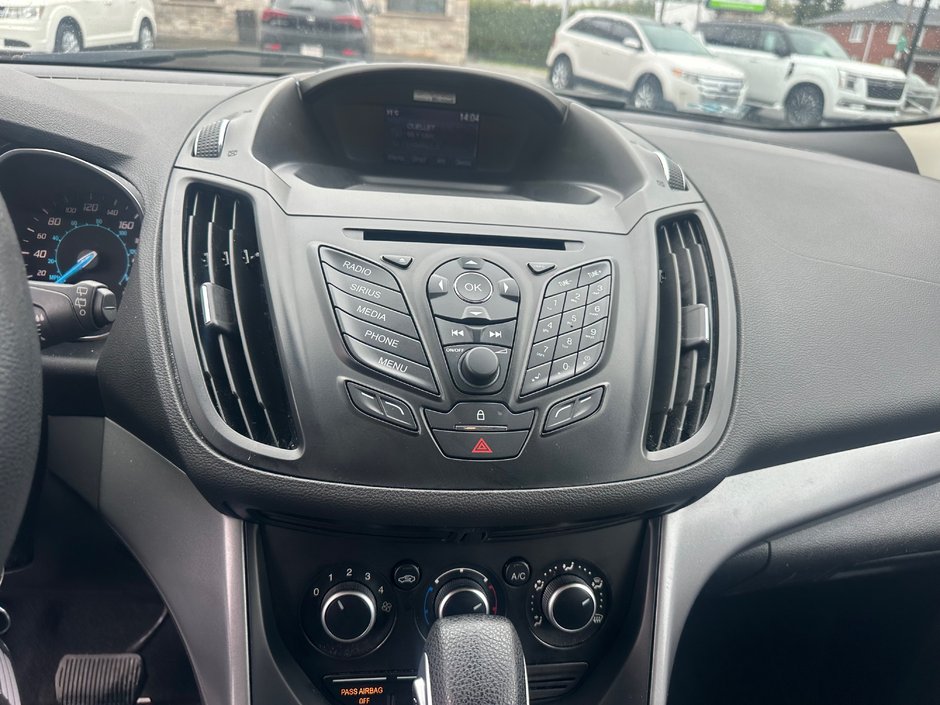 Ford Escape SE 2015-11