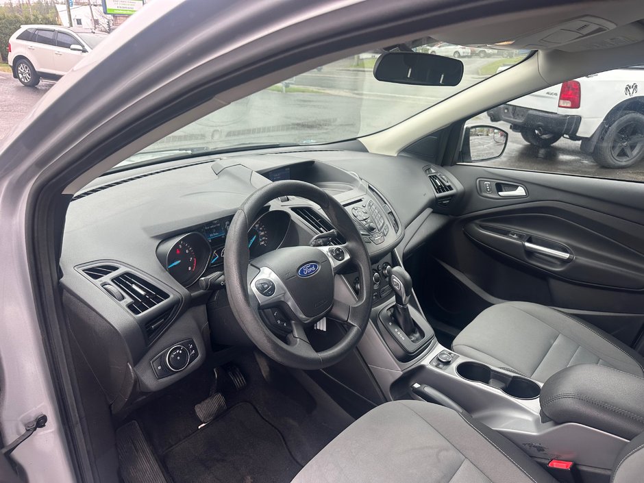 Ford Escape SE 2015-6