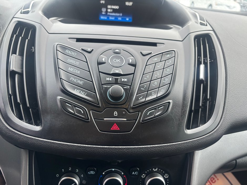 Ford Escape SE 2016-13