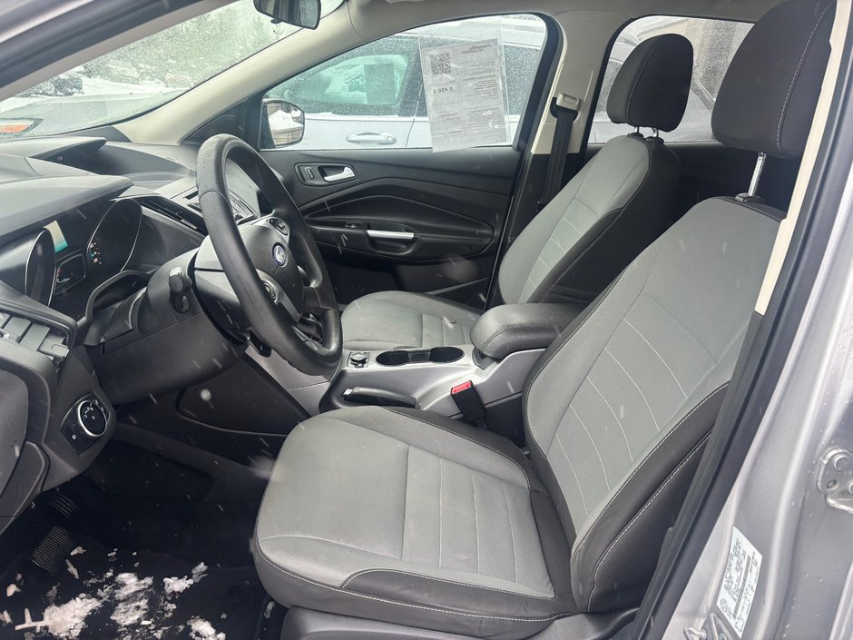 Ford Escape SE 2016-7