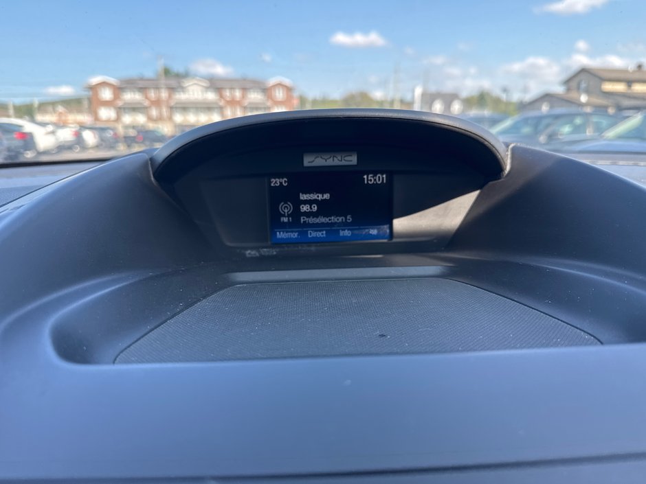 Ford Escape SE 2017-15