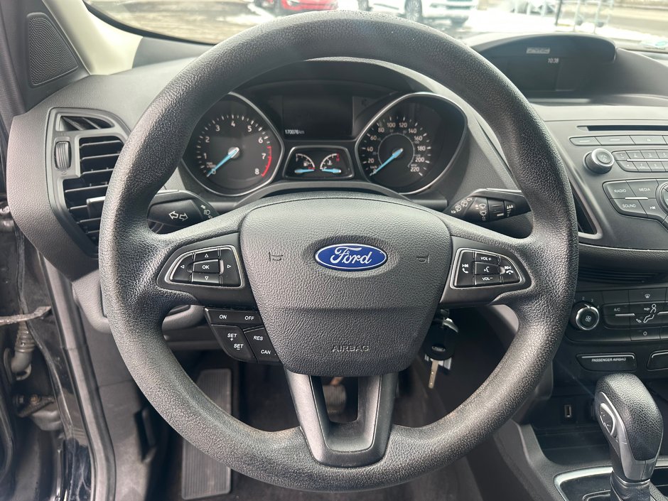 Ford Escape SE 2017-9