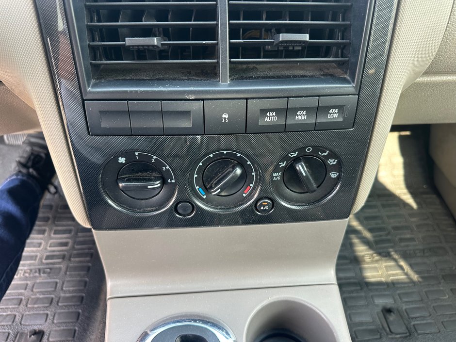 Ford Explorer Sport Trac XLT 2007-17