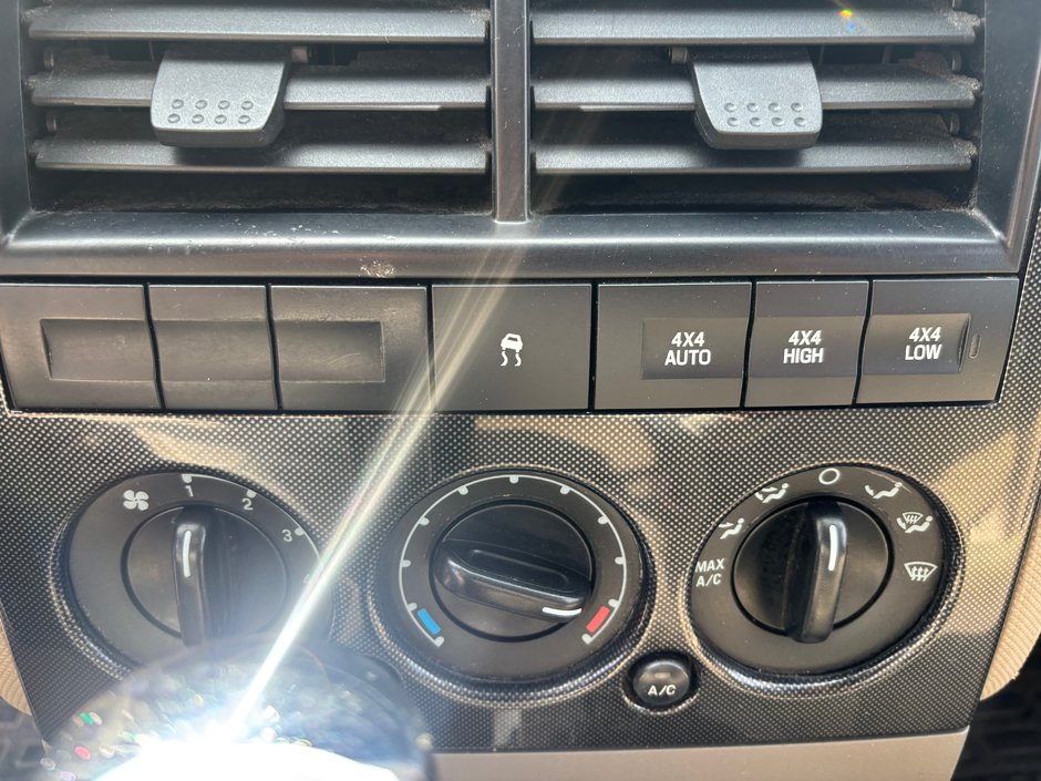 Ford Explorer Sport Trac XLT 2007-25