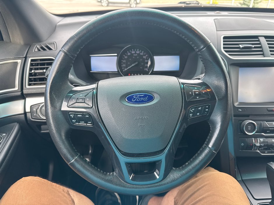 Ford Explorer XLT 2016-27