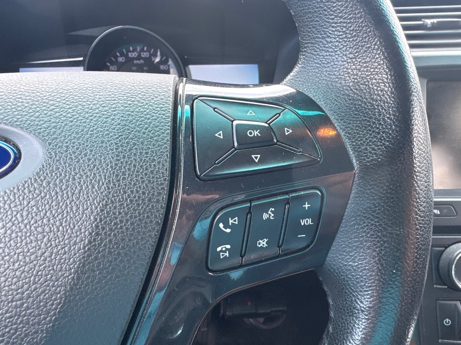 Ford Explorer XLT 2016-29