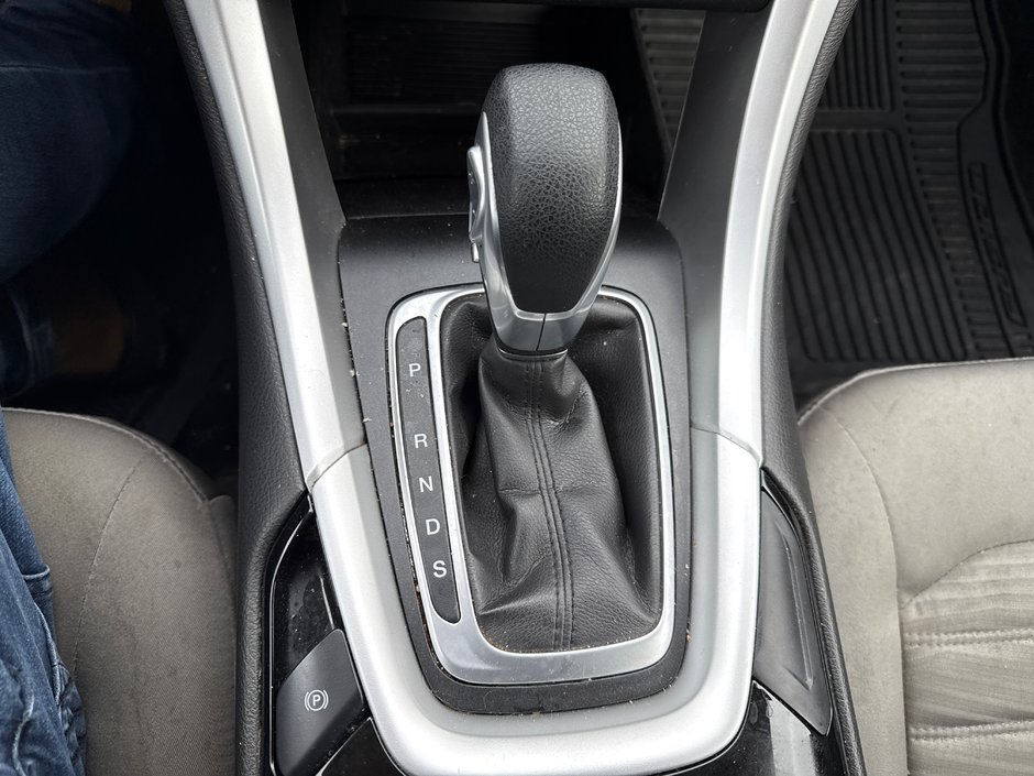 2016 Ford Fusion S-22