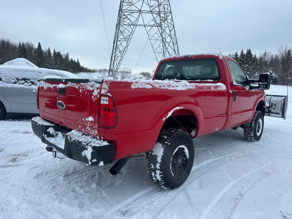 2011 Ford Super Duty F-250 SRW-2