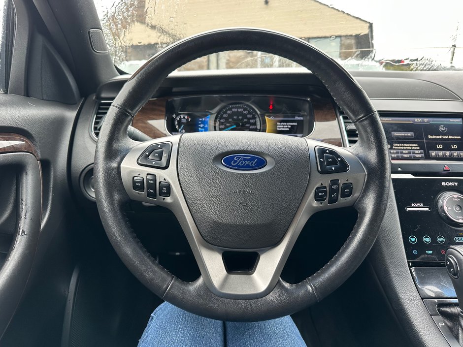 2015 Ford Taurus LIMITED-12