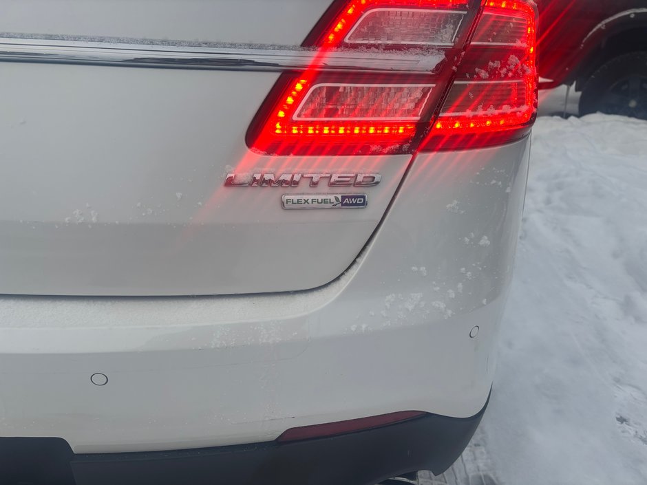 2015 Ford Taurus LIMITED-6