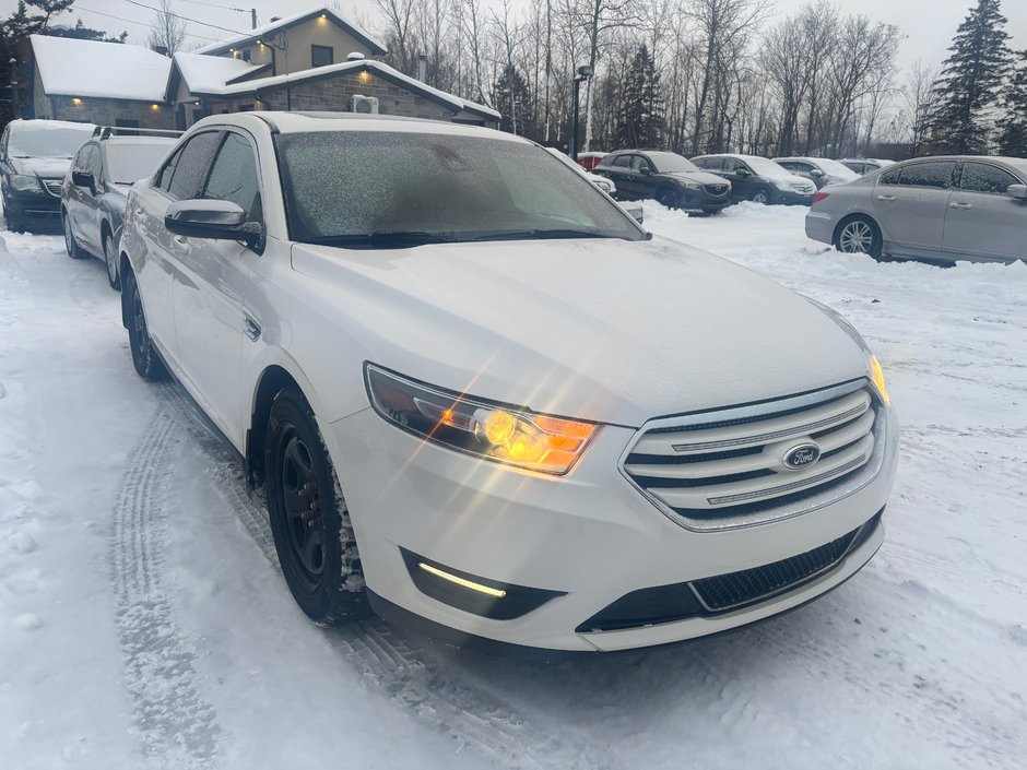 2015 Ford Taurus LIMITED-0