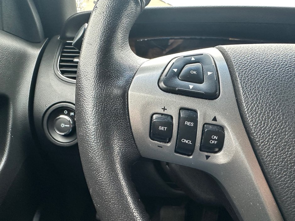 2015 Ford Taurus LIMITED-13