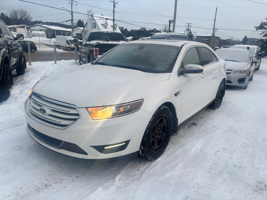 2015 Ford Taurus LIMITED-2