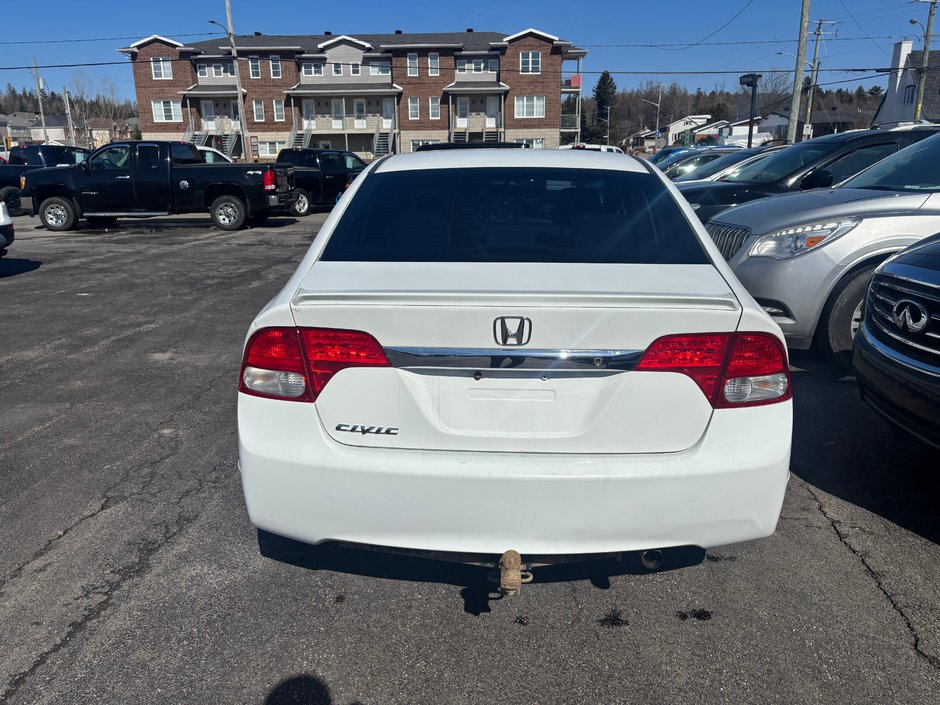 2010 Honda Civic Sdn LX-2