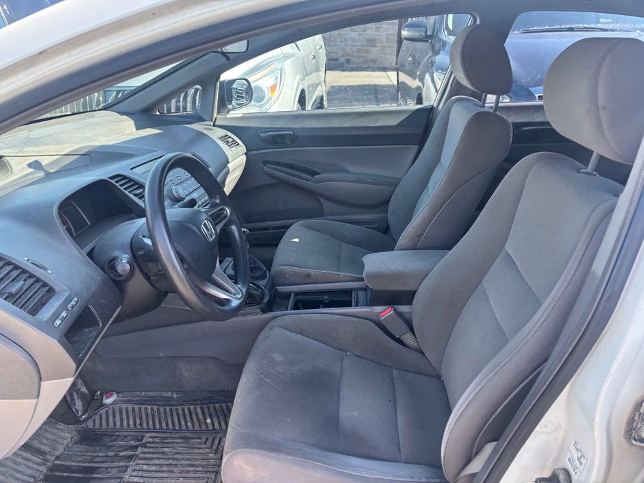 2010 Honda Civic Sdn LX-8