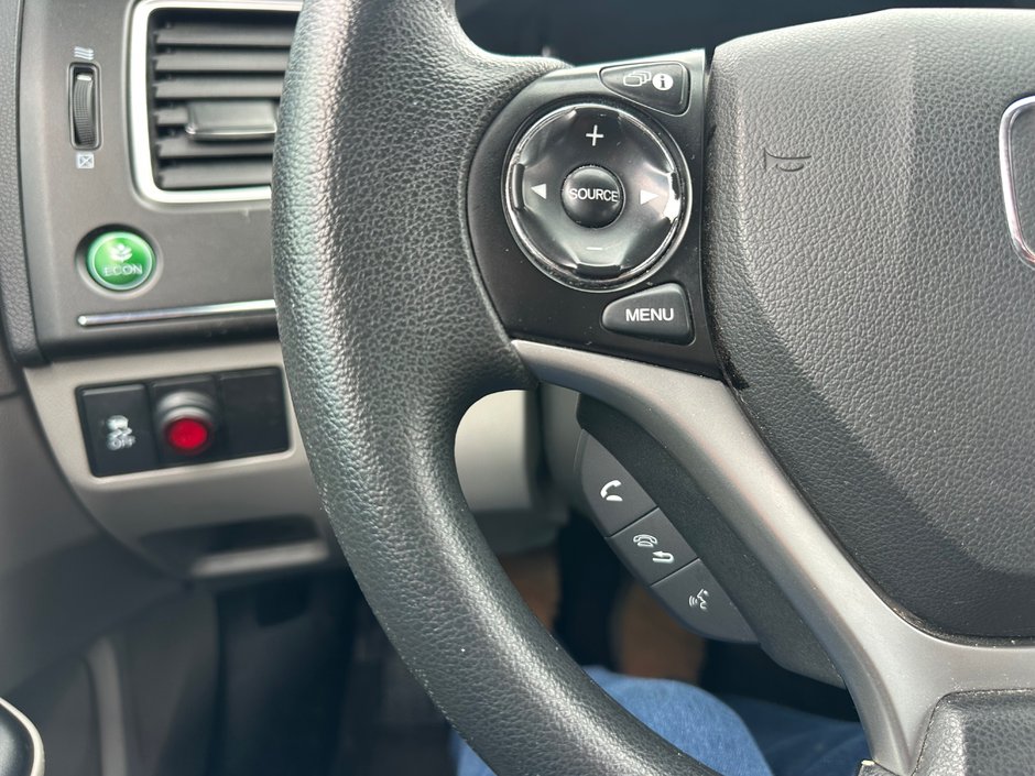 Honda Civic Sedan LX 2015-12