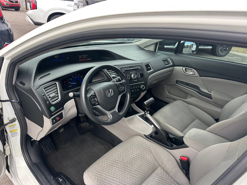 Honda Civic Sedan LX 2015-6