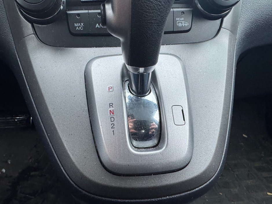 Honda CR-V LX 2011-12