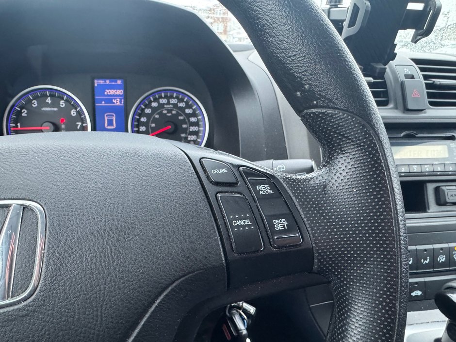 Honda CR-V LX 2011-8