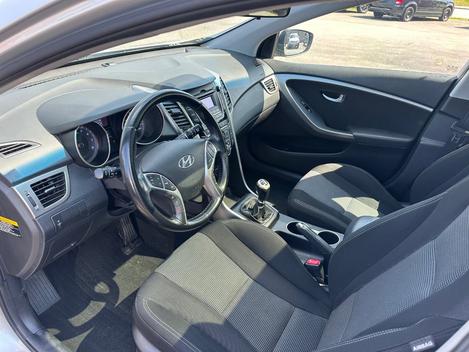 Hyundai Elantra GT GLS 2013-6