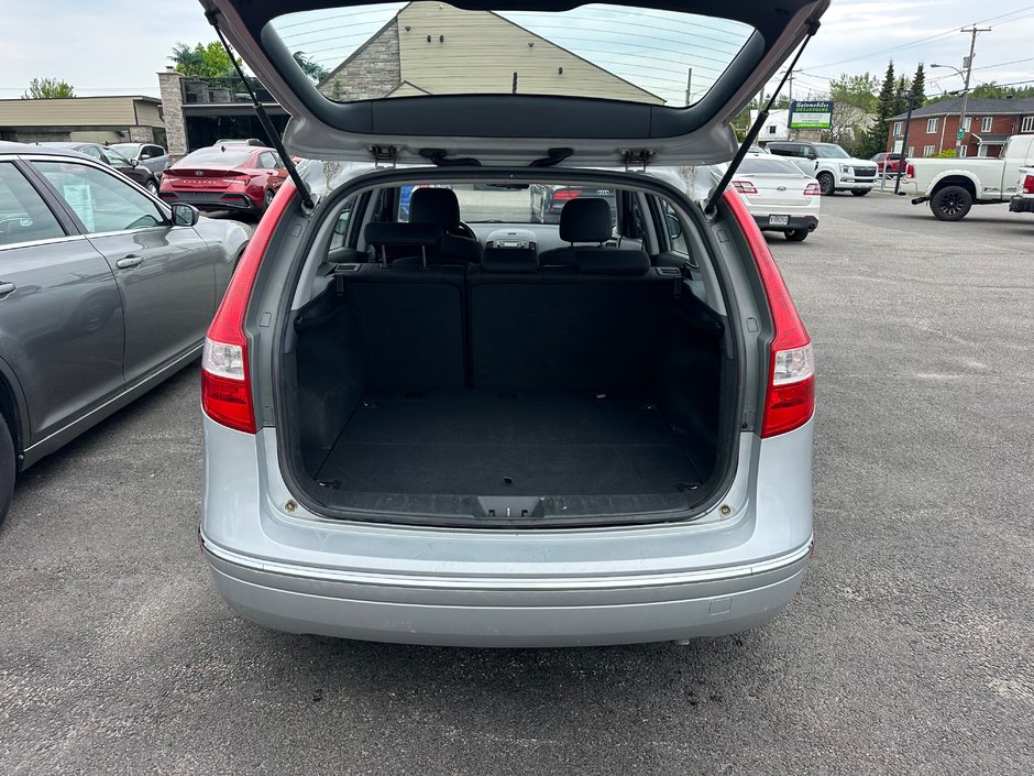 2011 Hyundai Elantra Touring GLS-4