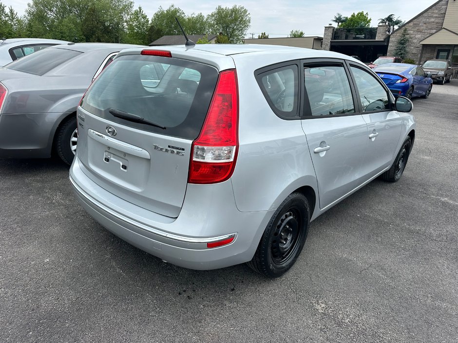 2011 Hyundai Elantra Touring GLS-3