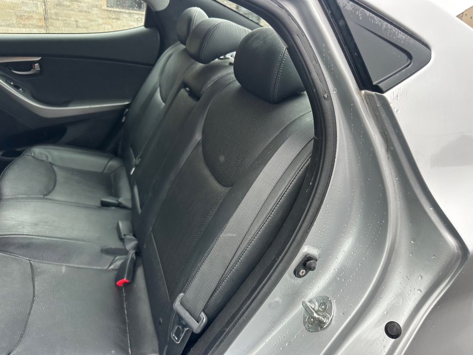 2012 Hyundai Elantra Limited-5