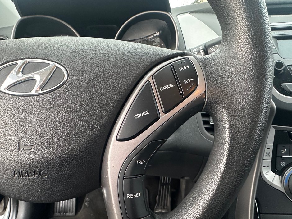 2013 Hyundai Elantra GL-8